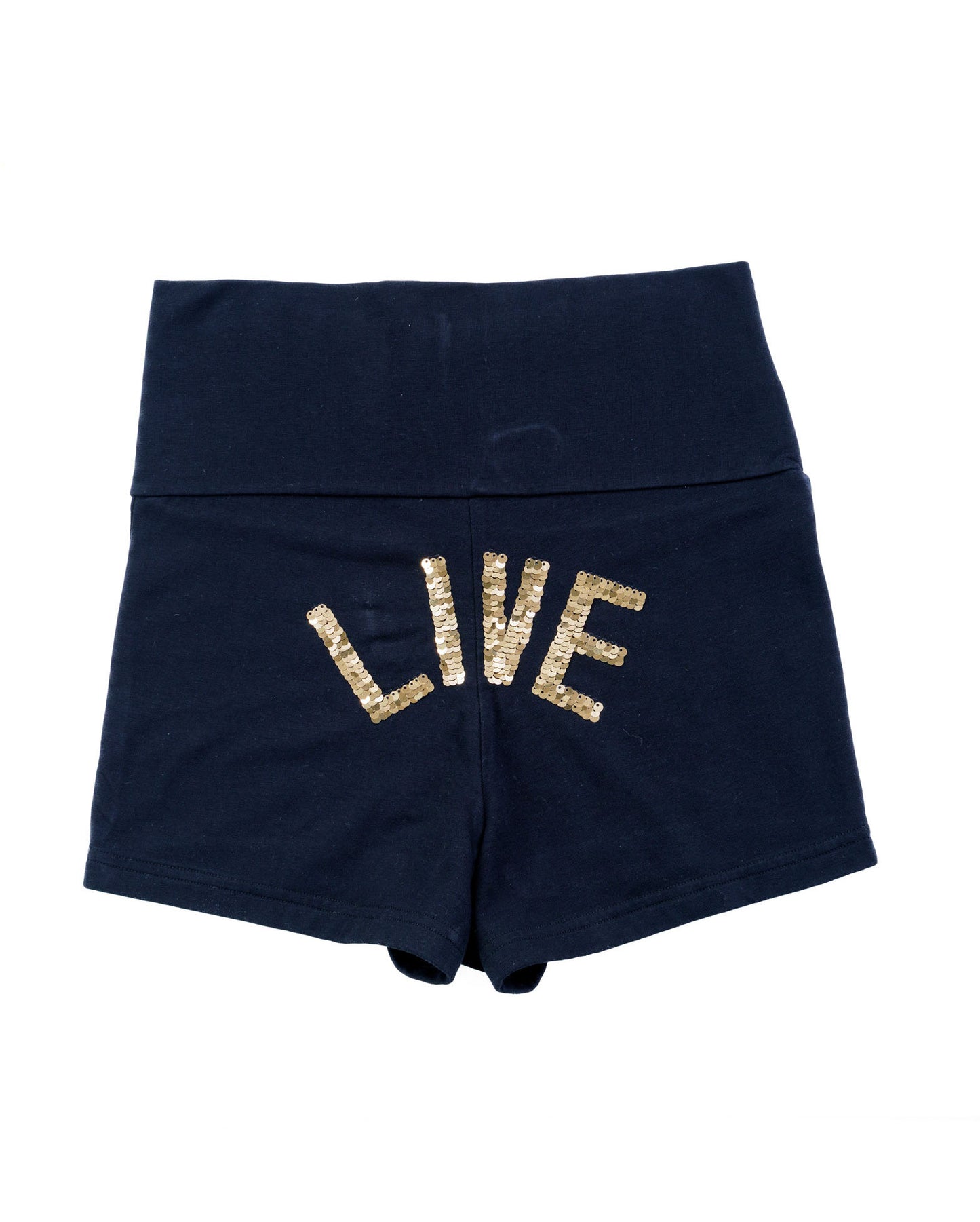 COZY -shorts, live